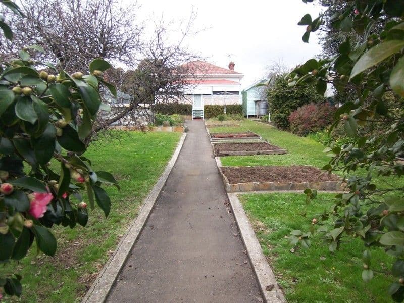 30 Harkness Street, QUARRY HILL VIC 3550, Quarry Hill - Thumbnail 4