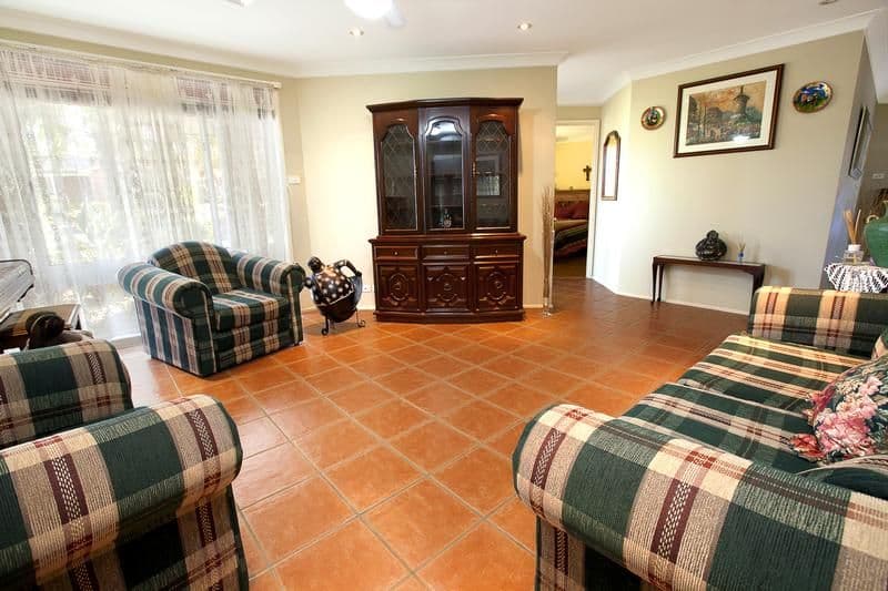 43 Flinders Crescent, HINCHINBROOK NSW 2168, Hinchinbrook - Thumbnail 4