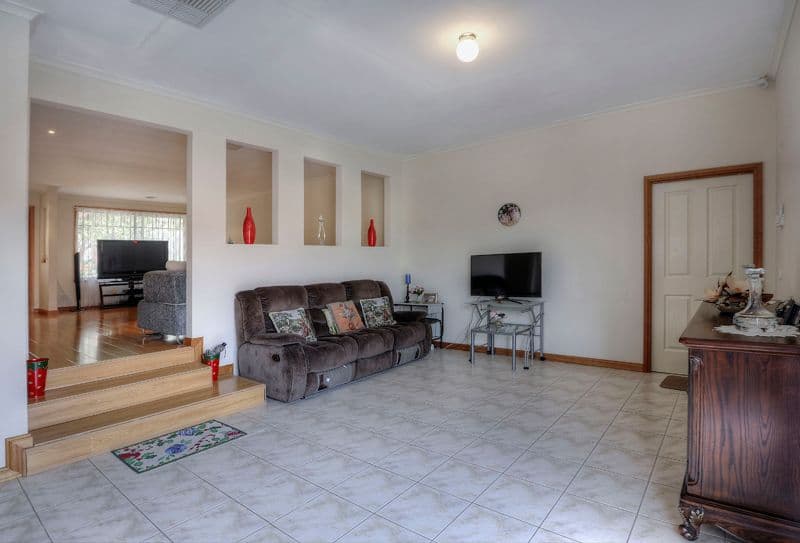 2 Mardis Place, SOUTH MORANG VIC 3752, South Morang - Thumbnail 4