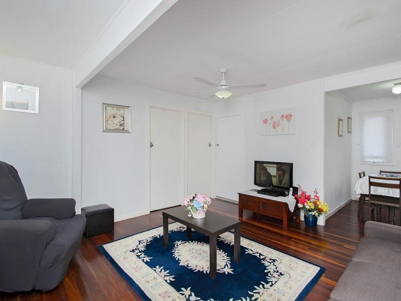 74 Francis Street, North Ipswich - Thumbnail 3