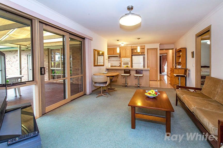 25 Churinga Avenue, Mitcham VIC 3132, Mitcham - Thumbnail 5