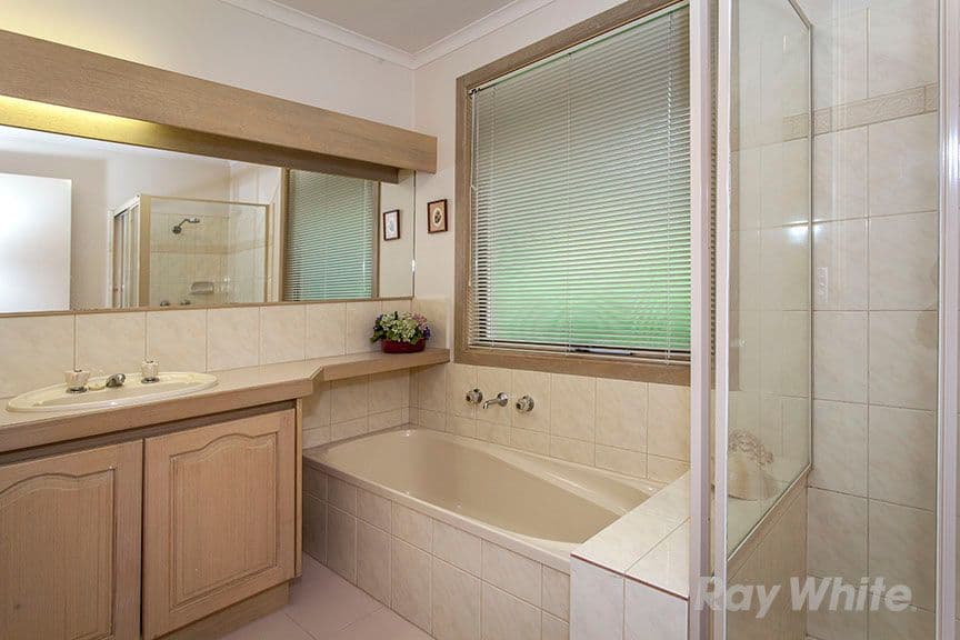 25 Churinga Avenue, Mitcham VIC 3132, Mitcham - Thumbnail 7
