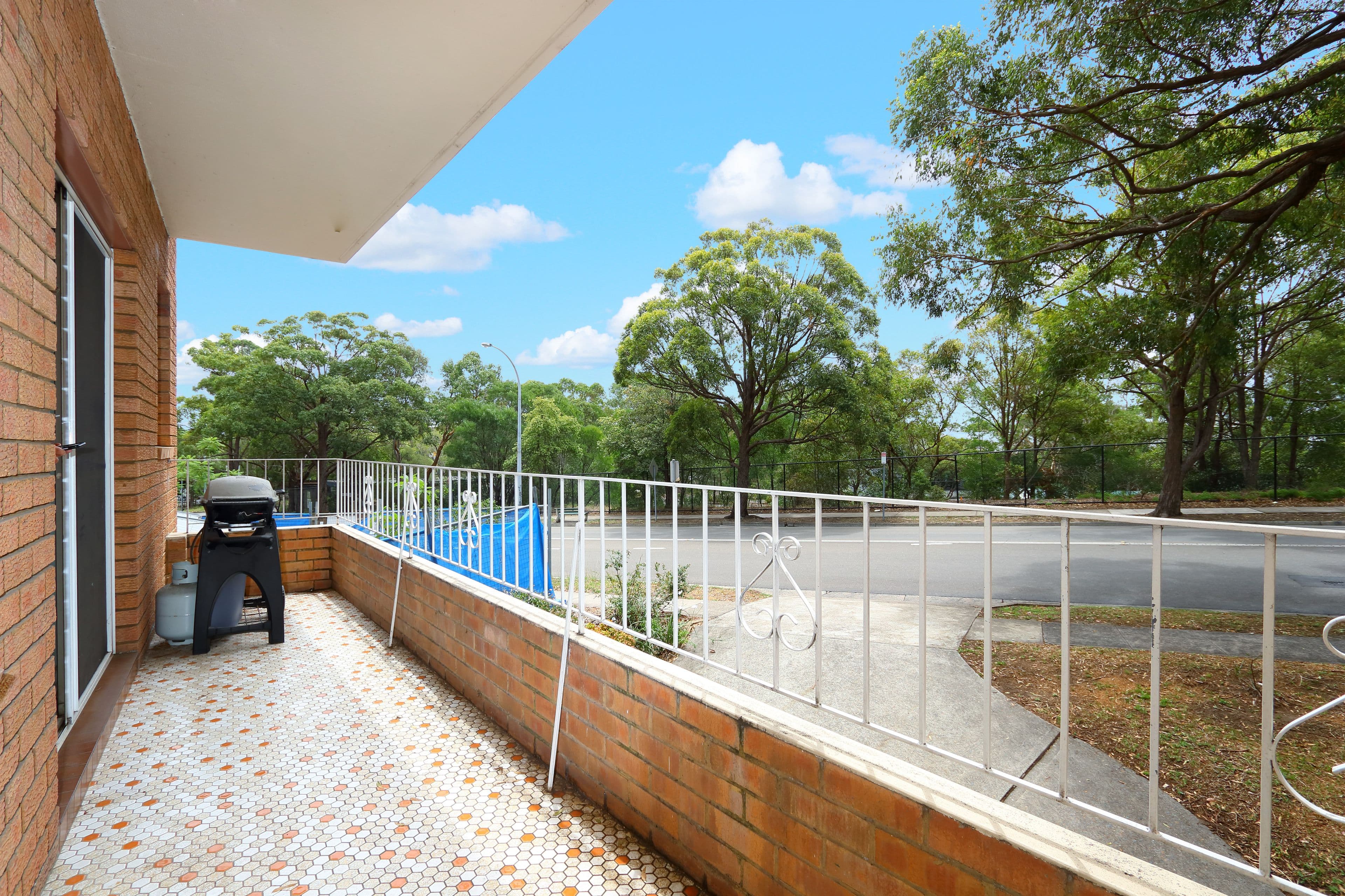 37 Wonoona Parade East, Oatley NSW 2223, Oatley - Thumbnail 2