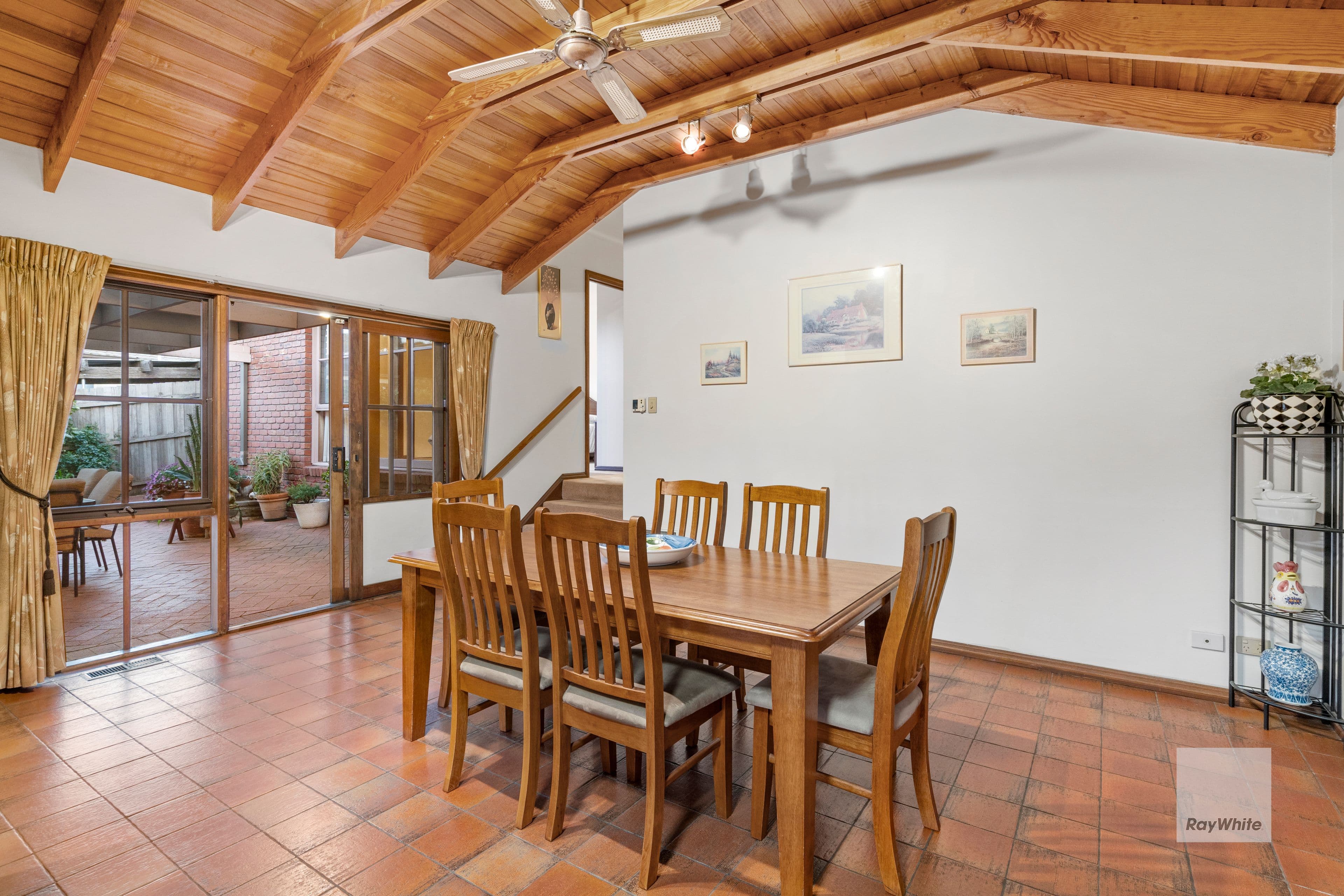 9 Hill View Court, Bundoora VIC 3083, Bundoora - Thumbnail 5