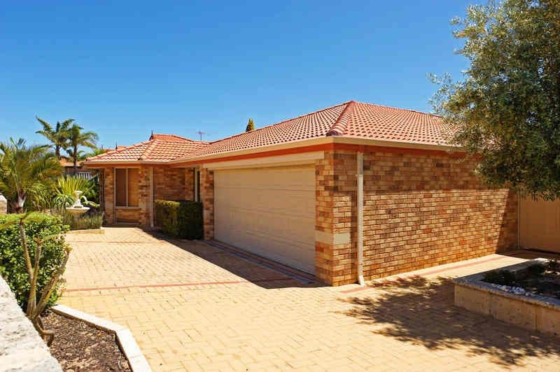 11 Dumbarton Loop, KINROSS WA 6028, Kinross - Image 1