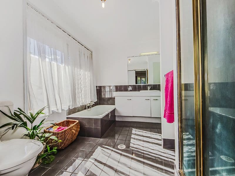 65 Riverhills Road, MIDDLE PARK QLD 4074, Middle Park - Thumbnail 7