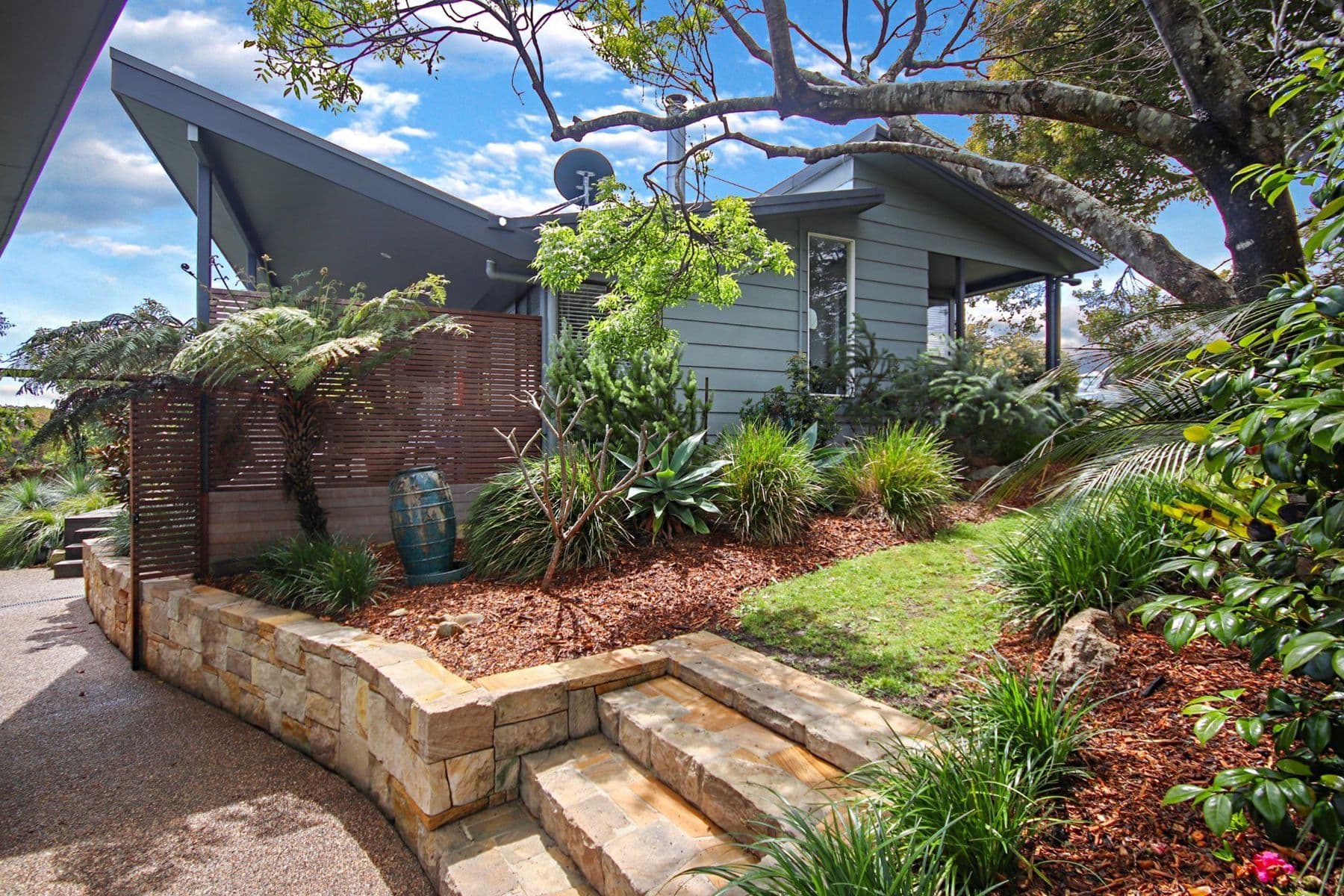 47 Montague Avenue, Kianga, Kianga - Thumbnail 2