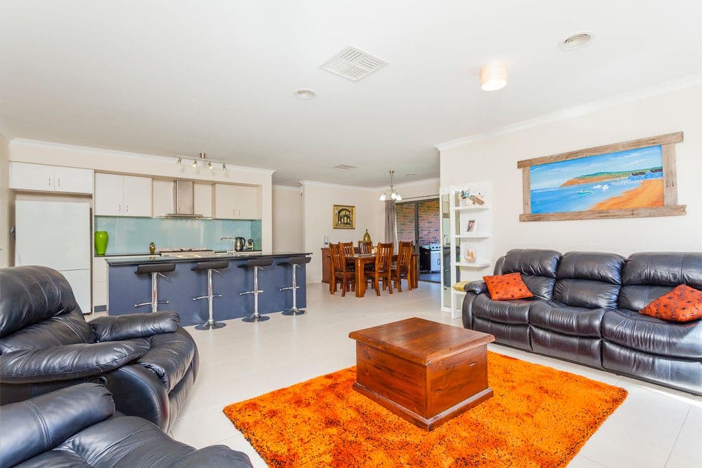 46 Ironbark Street, WAURN PONDS VIC 3216, Waurn Ponds - Thumbnail 6