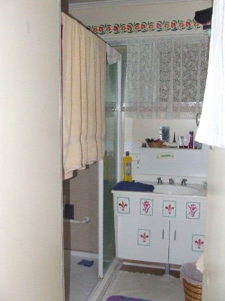 3 Burnham Street, MOURA QLD 4718, Moura - Thumbnail 3