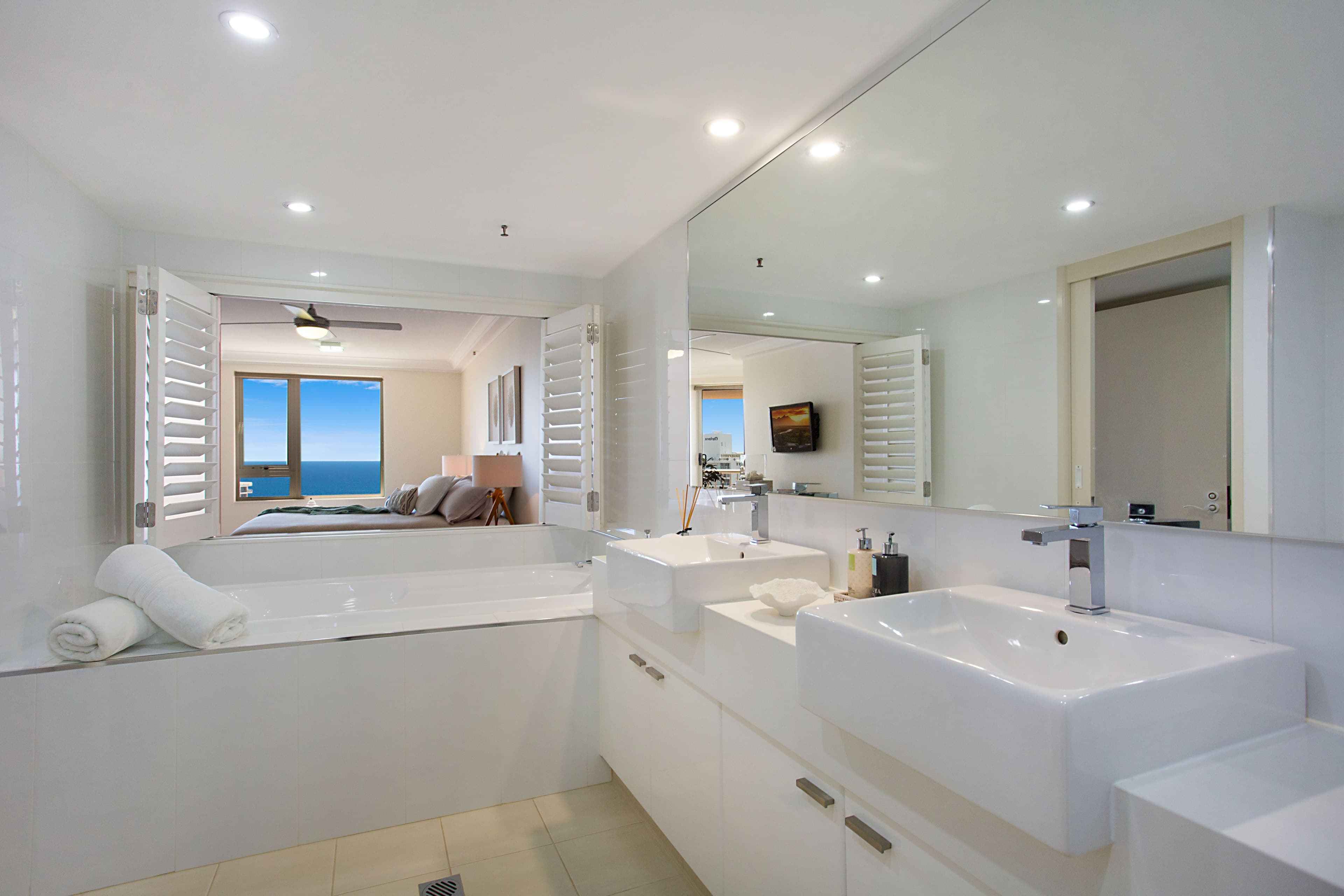 100 'Belle Maison' 129 Surf Parade, Broadbeach QLD 4218, Broadbeach - Thumbnail 6