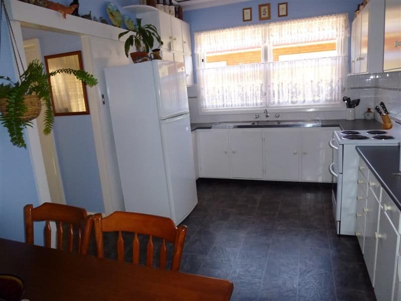 37 Crown Street, DUBBO NSW 2830, Dubbo - Thumbnail 2
