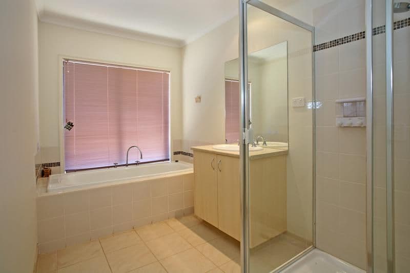 17 Hewat Drive, HIGHTON VIC 3216, Highton - Thumbnail 5