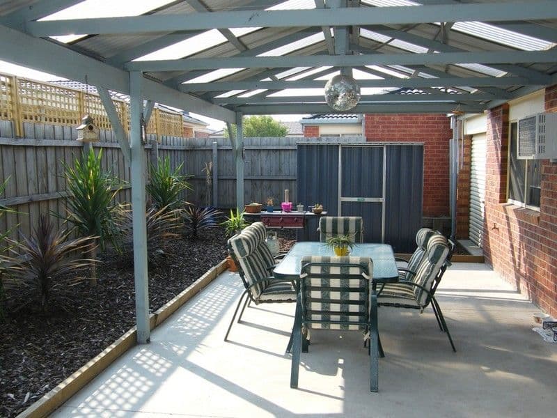 17 Abercairn Drive, NARRE WARREN SOUTH VIC 3805, Narre Warren South - Thumbnail 2