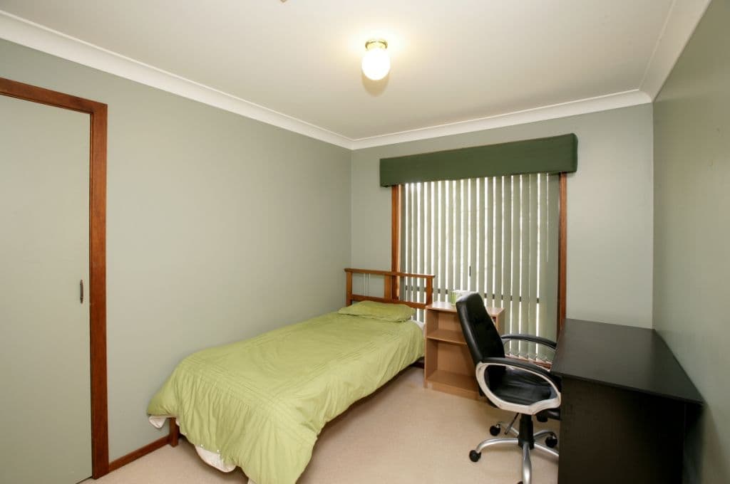 24 Pugsley Avenue, ESTELLA NSW 2650, Estella - Thumbnail 3