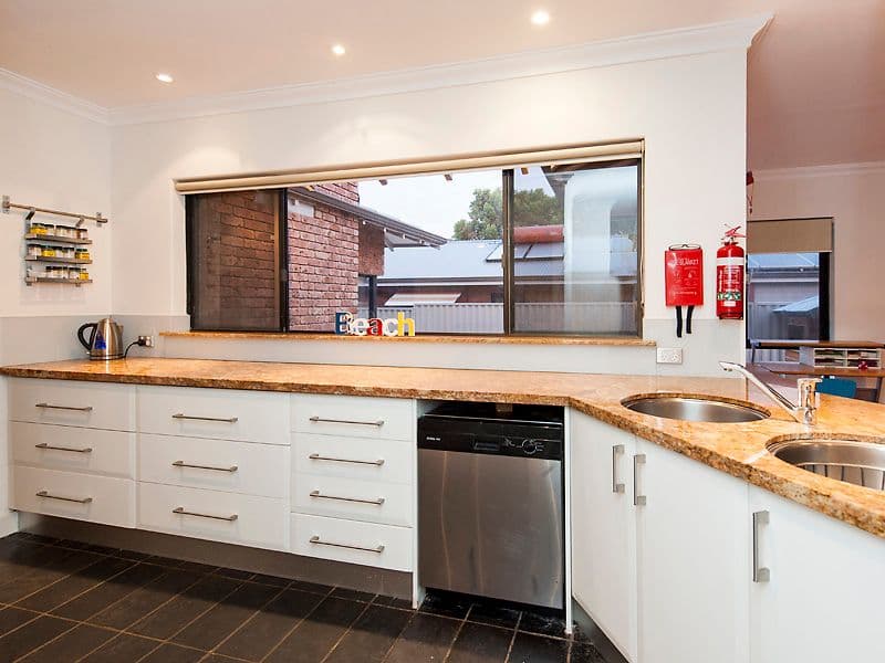 137 Penguin Road, Safety Bay WA 6169, Safety Bay - Thumbnail 8