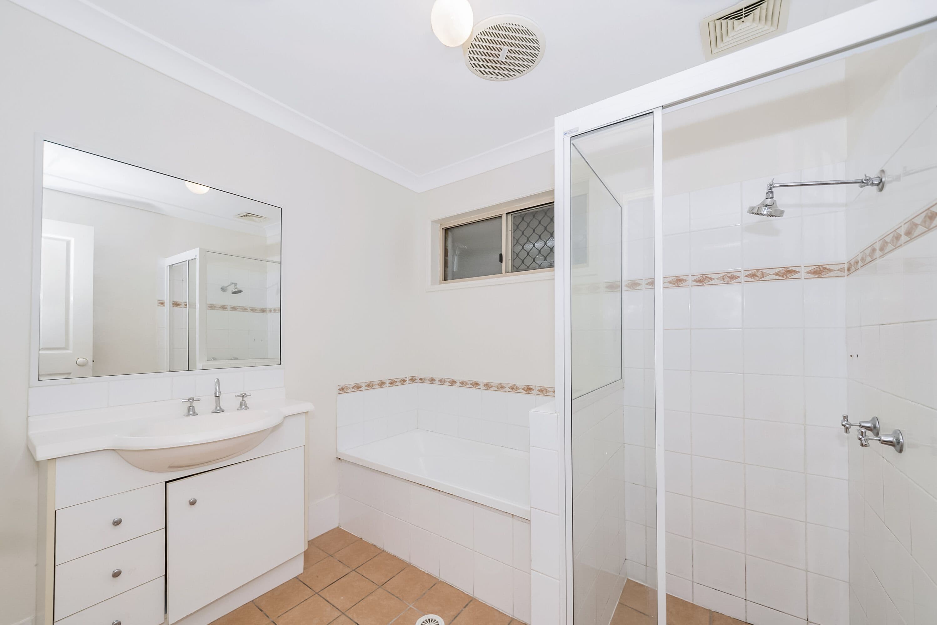 2 Finlay Court, Kirwan QLD 4817, Kirwan - Thumbnail 6