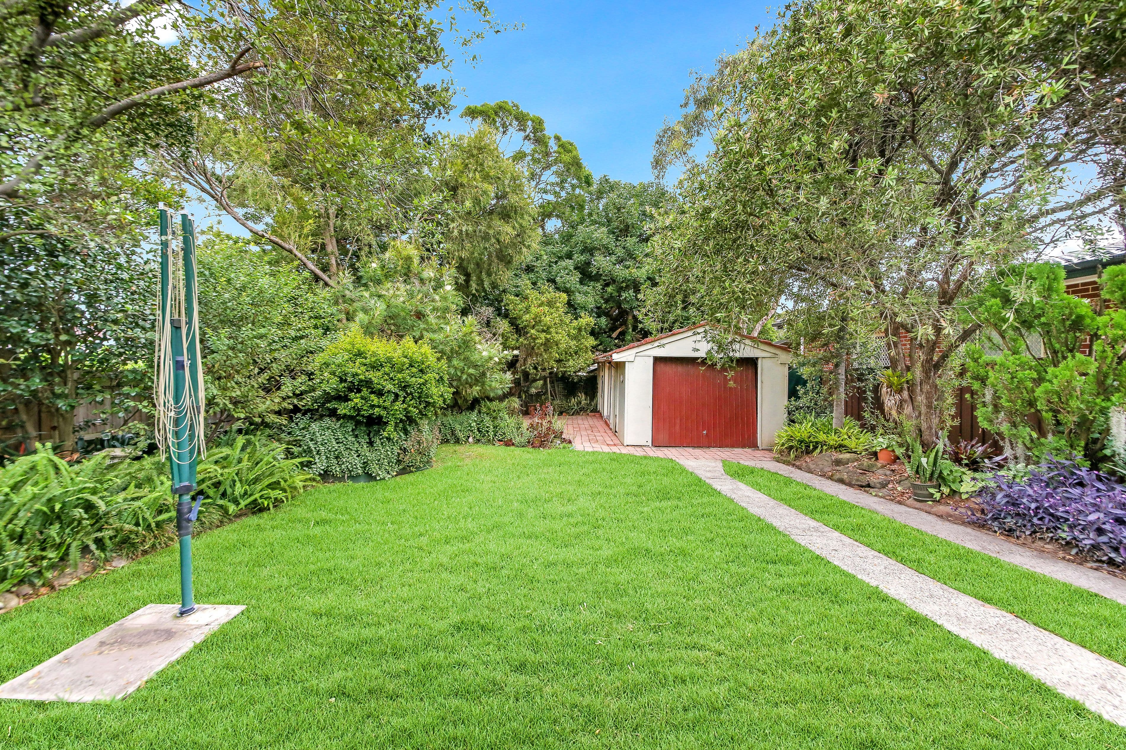 27 Morotai Avenue, Riverwood NSW 2210, Riverwood - Thumbnail 2