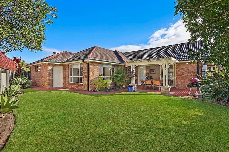 27 Castlereagh Crescent, Bateau Bay NSW 2261, Bateau Bay - Thumbnail 2