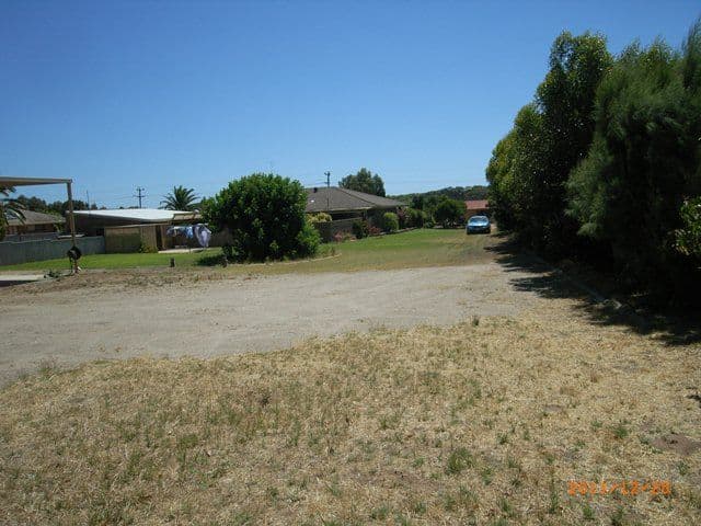 22 Tulloch Drive, DONGARA WA 6525, Dongara - Thumbnail 4
