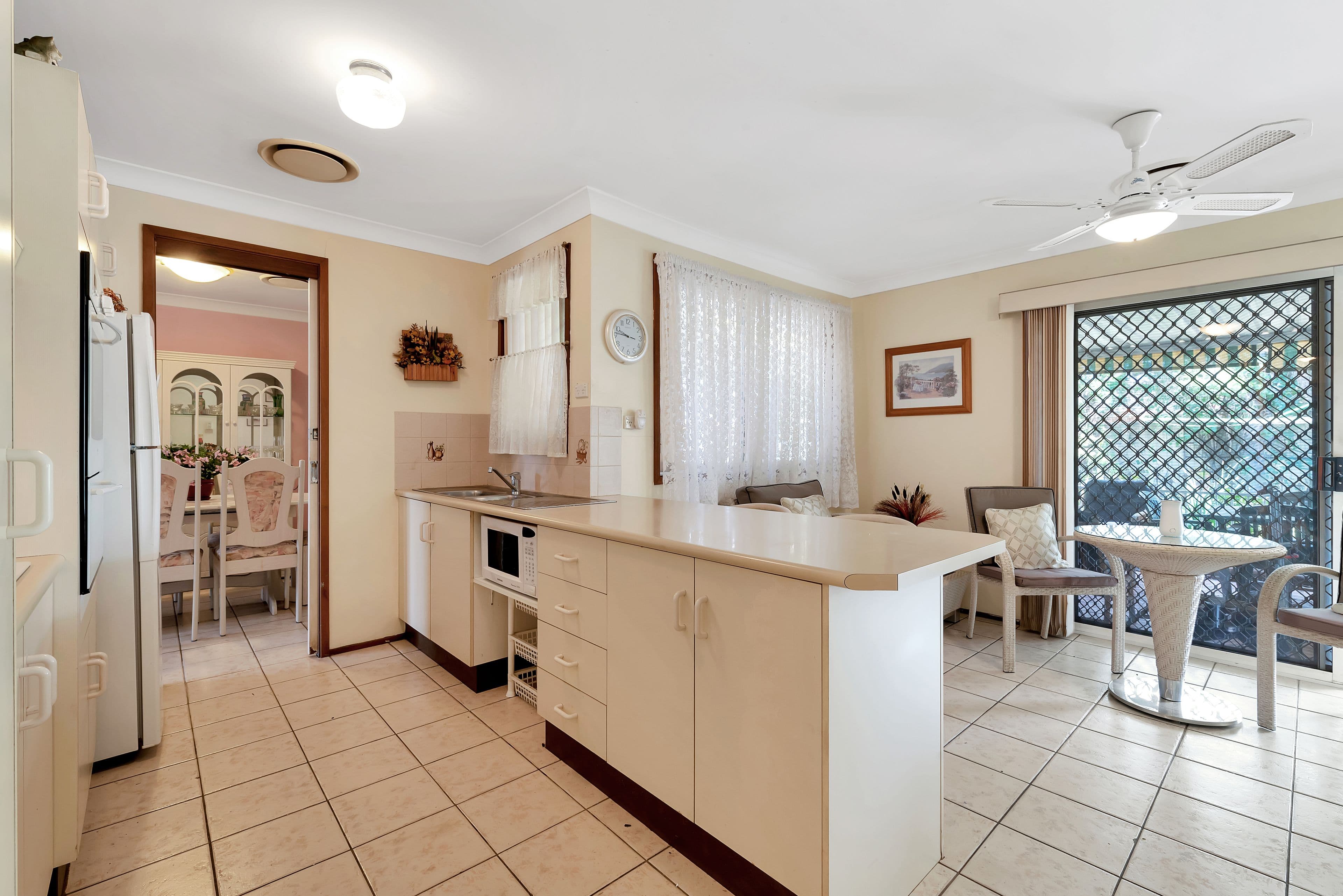 33 Kestrel Avenue, Hinchinbrook - Thumbnail 3