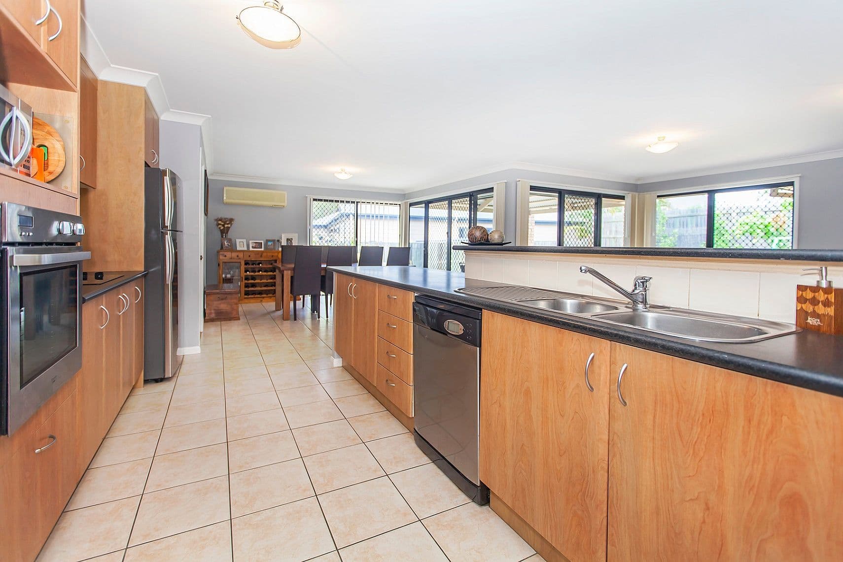 31 Admiral Crescent, Springfield Lakes QLD 4300, Springfield Lakes - Thumbnail 3