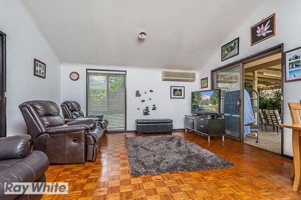 25 Macquarie Drive, PETRIE QLD 4502, Petrie - Thumbnail 3