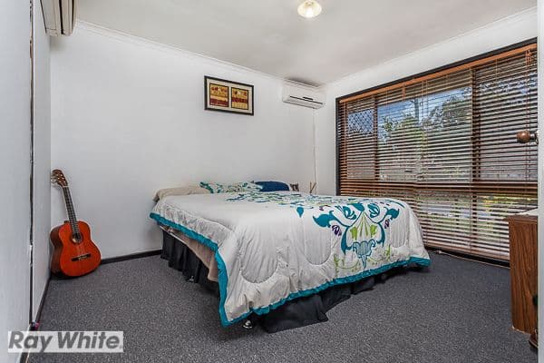 25 Macquarie Drive, PETRIE QLD 4502, Petrie - Thumbnail 5