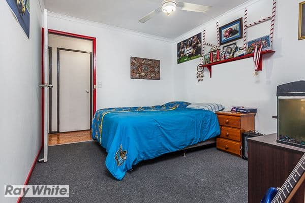 25 Macquarie Drive, PETRIE QLD 4502, Petrie - Thumbnail 6