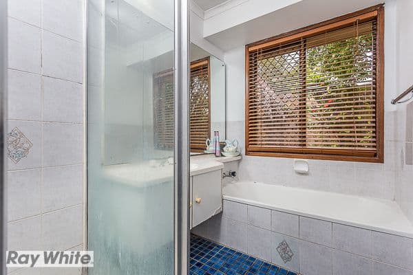 25 Macquarie Drive, PETRIE QLD 4502, Petrie - Thumbnail 8