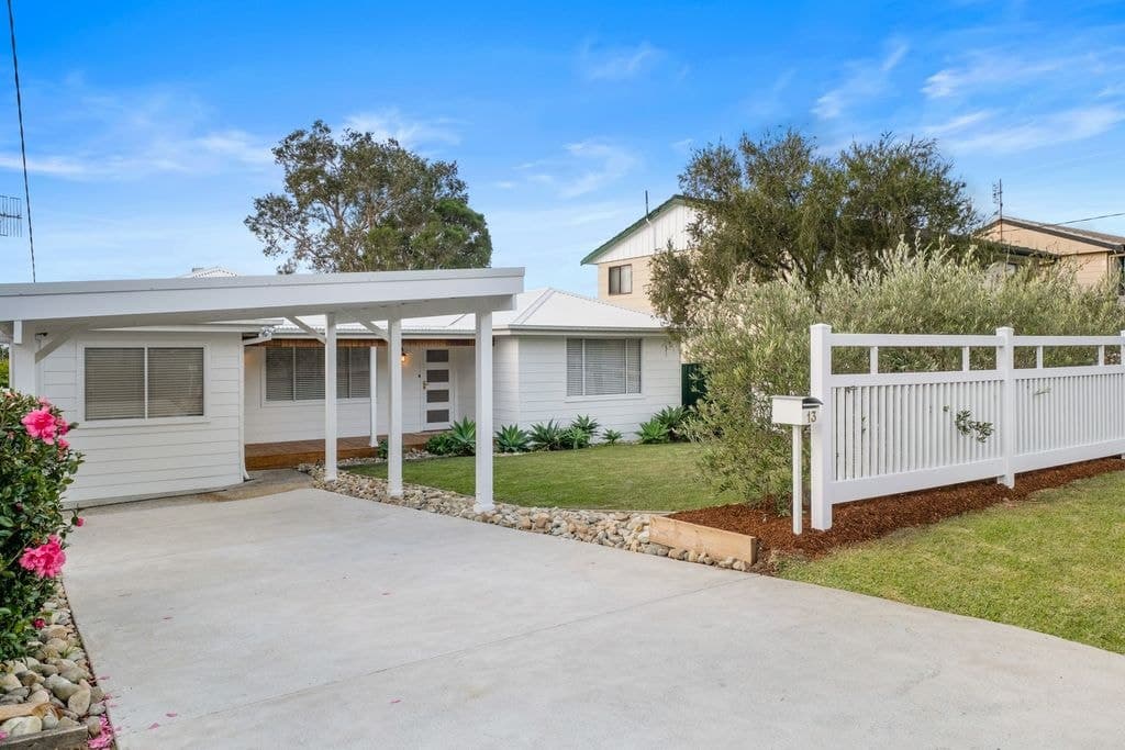 13 Sabrina Avenue, Bateau Bay - Thumbnail 3
