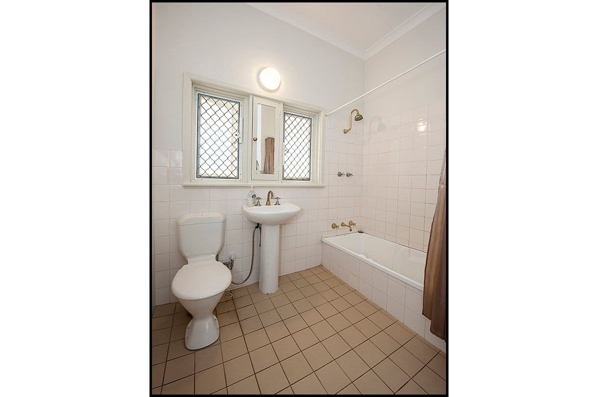 50 Wyndham Street, ST JAMES WA 6102, St James - Thumbnail 7