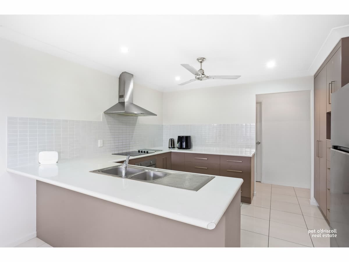 69 Bramble Street, Norman Gardens QLD, Emerald - Thumbnail 3