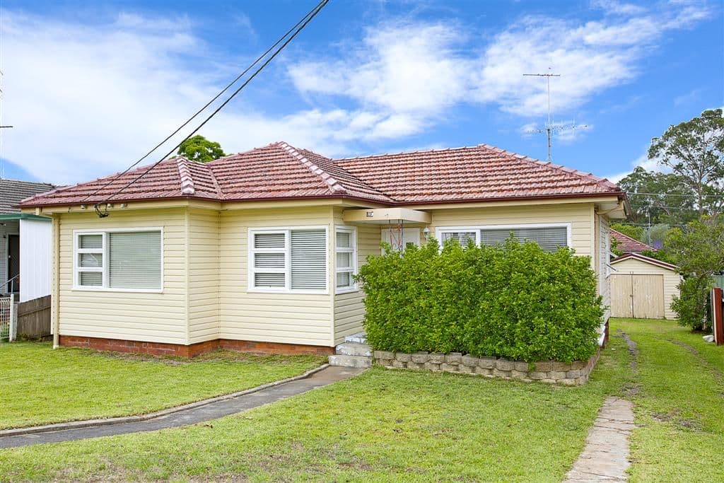 28 Reddan Avenue, Penrith NSW 2750, Penrith - Image 1