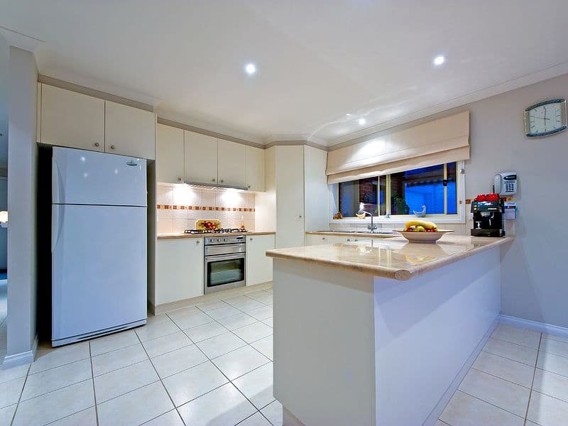 24 Baden Powell Drive, TARNEIT VIC 3029, Tarneit - Thumbnail 4