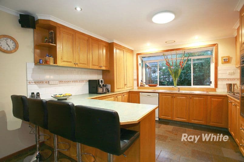51 William Hovell Drive, ENDEAVOUR HILLS VIC 3802, Endeavour Hills - Thumbnail 3