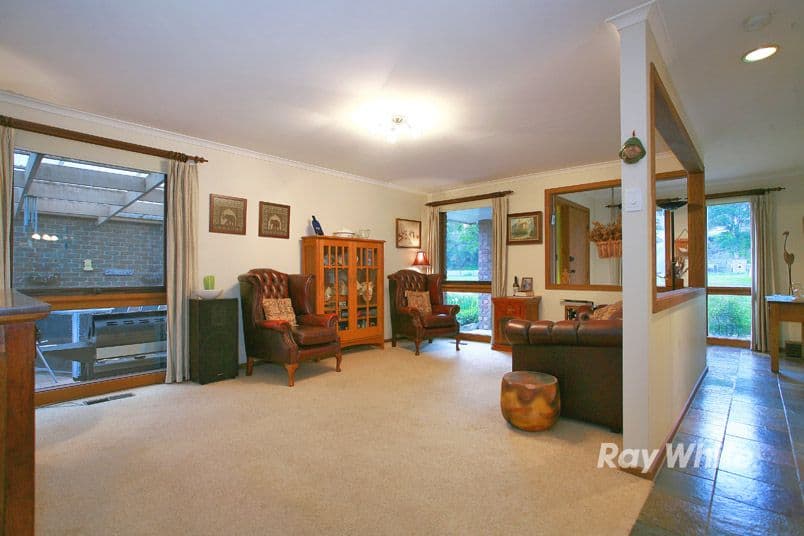 51 William Hovell Drive, ENDEAVOUR HILLS VIC 3802, Endeavour Hills - Thumbnail 5