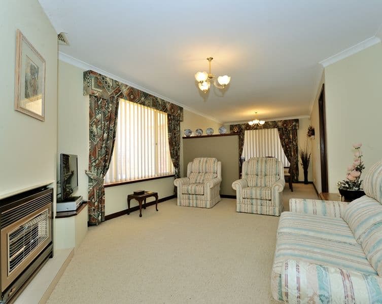 27 Cumberland Way, WAIKIKI WA 6169, Waikiki - Thumbnail 5