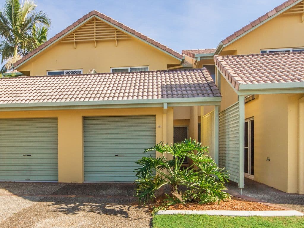 215 Cottesloe Drive, Mermaid Waters QLD 4218, Mermaid Waters - Image 1