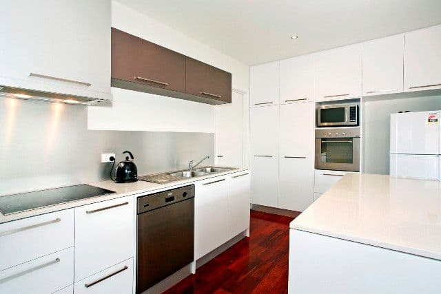 4 Belfast Street, NEWTOWN VIC 3220, Newtown - Thumbnail 2