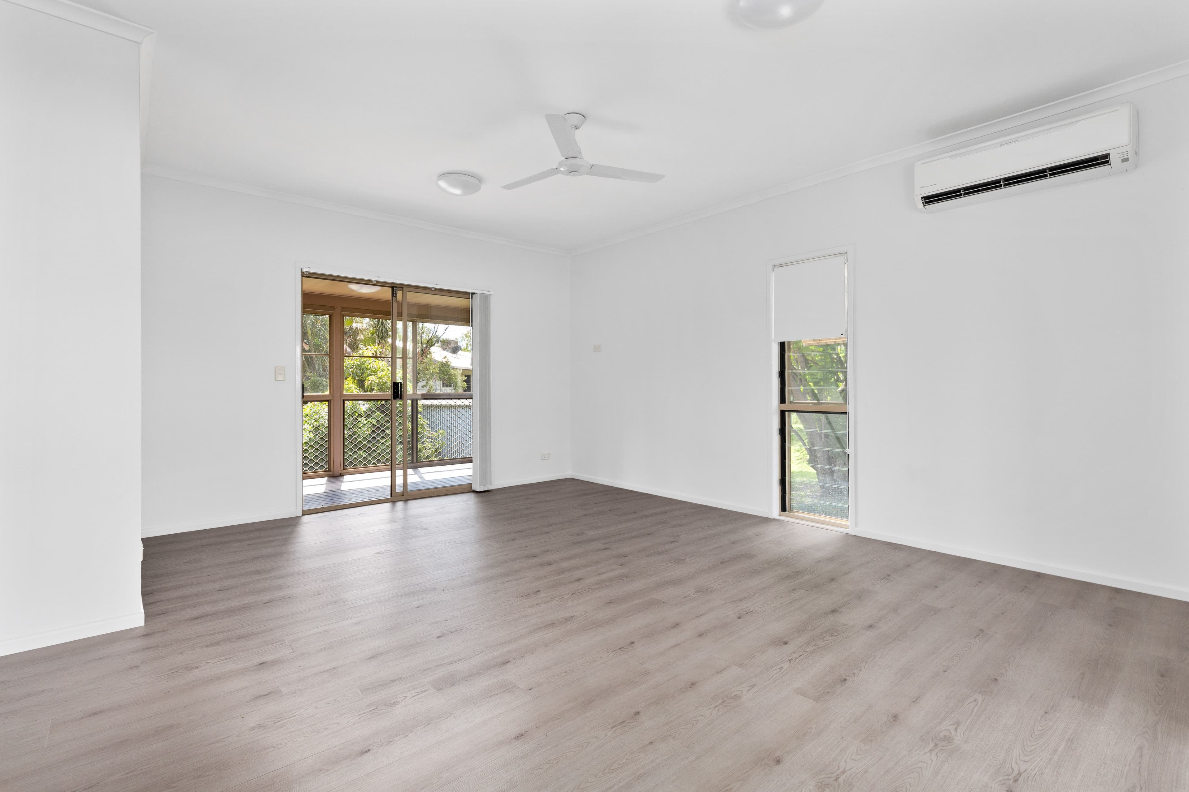 30 Centenary Drive, Emerald QLD 4720, Emerald - Thumbnail 6