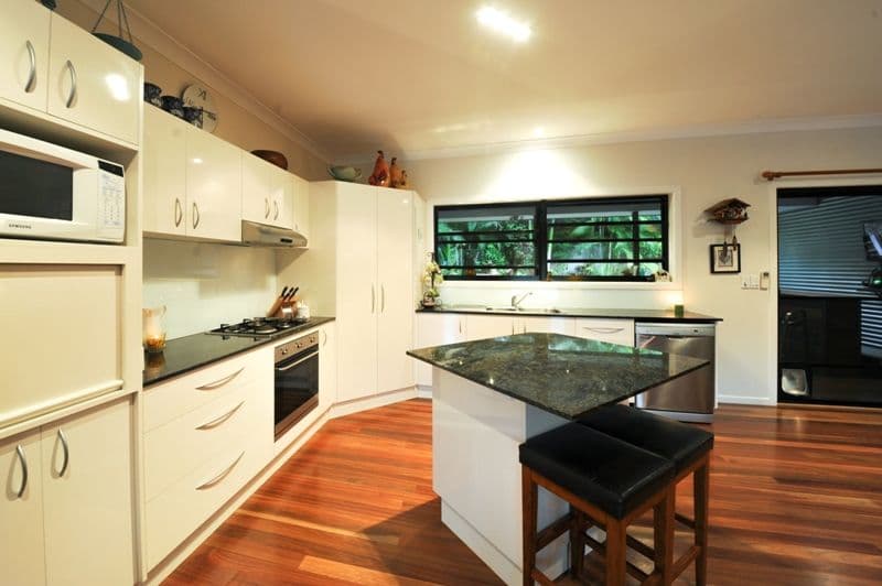 34 Sunset Drive, JUBILEE POCKET QLD 4802, Jubilee Pocket - Thumbnail 6