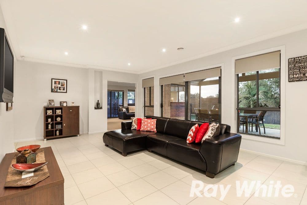 10 Baigent Avenue, Doreen VIC 3754, Doreen - Thumbnail 6