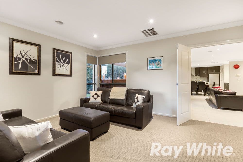 10 Baigent Avenue, Doreen VIC 3754, Doreen - Thumbnail 7