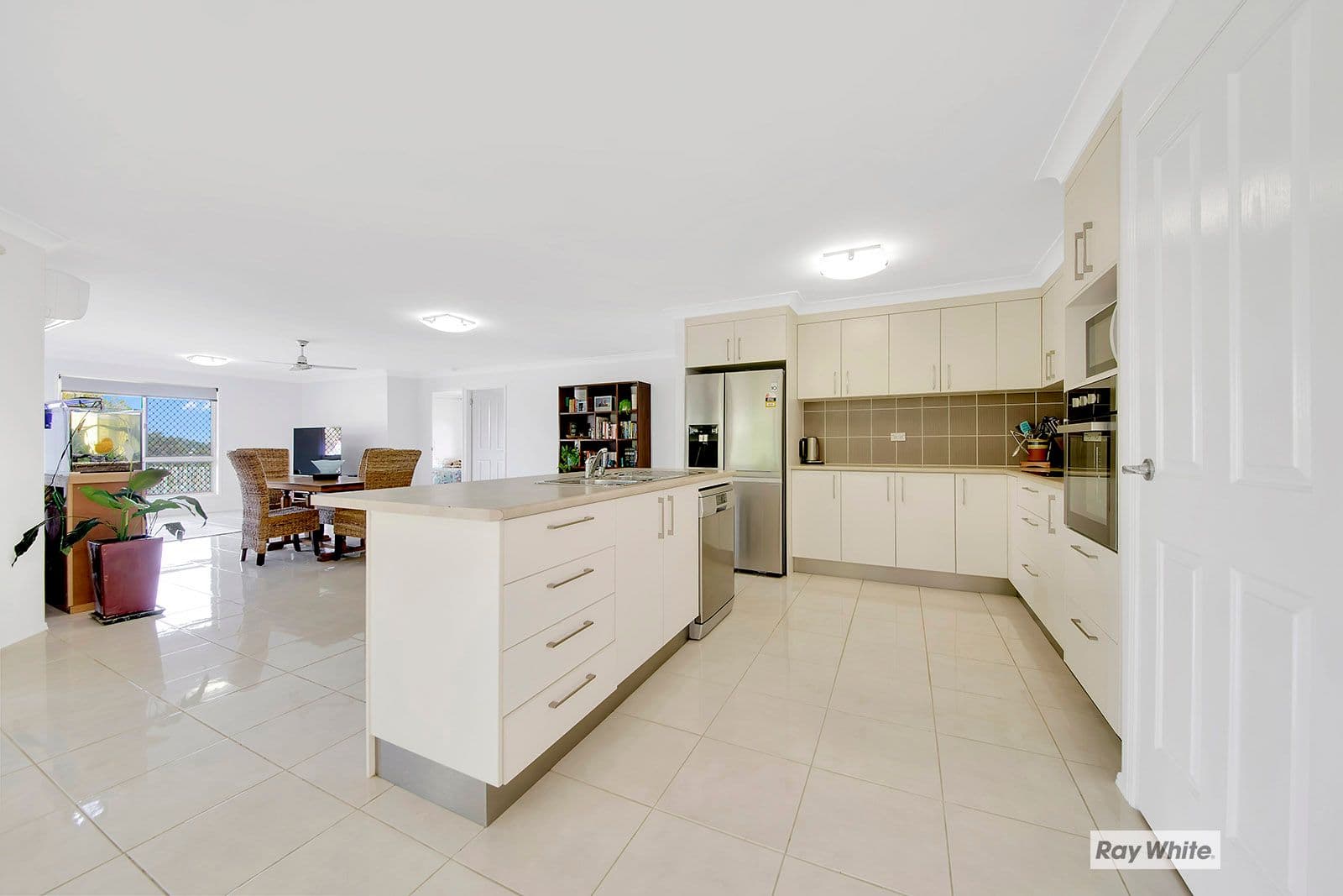 16 Plahn Drive, Taroomball QLD 4703, Taroomball - Thumbnail 5