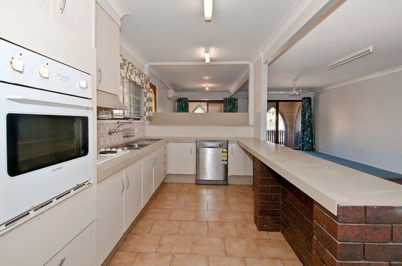 143 Juers Street, KINGSTON QLD 4114, Kingston - Thumbnail 2
