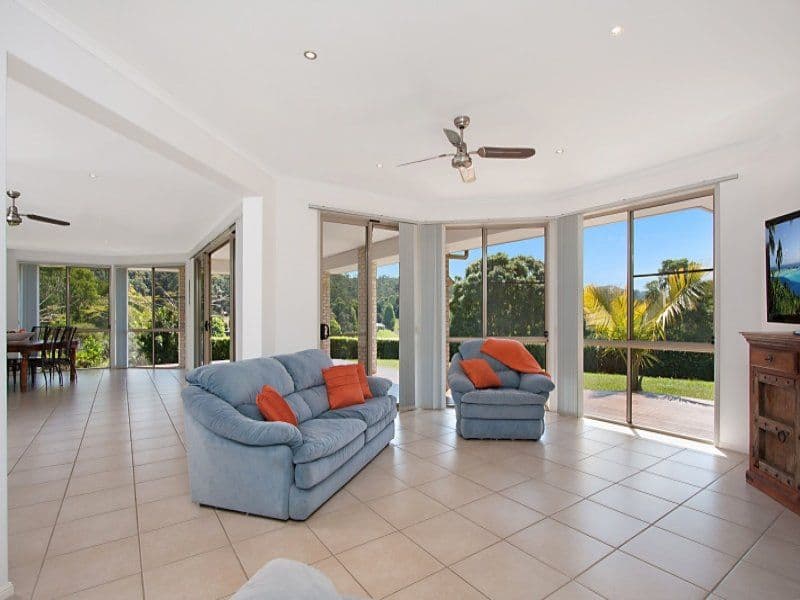 12 Des Quinlan Crescent, TALLEBUDGERA VALLEY QLD 4228, Tallebudgera - Thumbnail 2