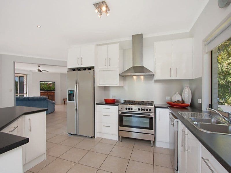 12 Des Quinlan Crescent, TALLEBUDGERA VALLEY QLD 4228, Tallebudgera - Thumbnail 3
