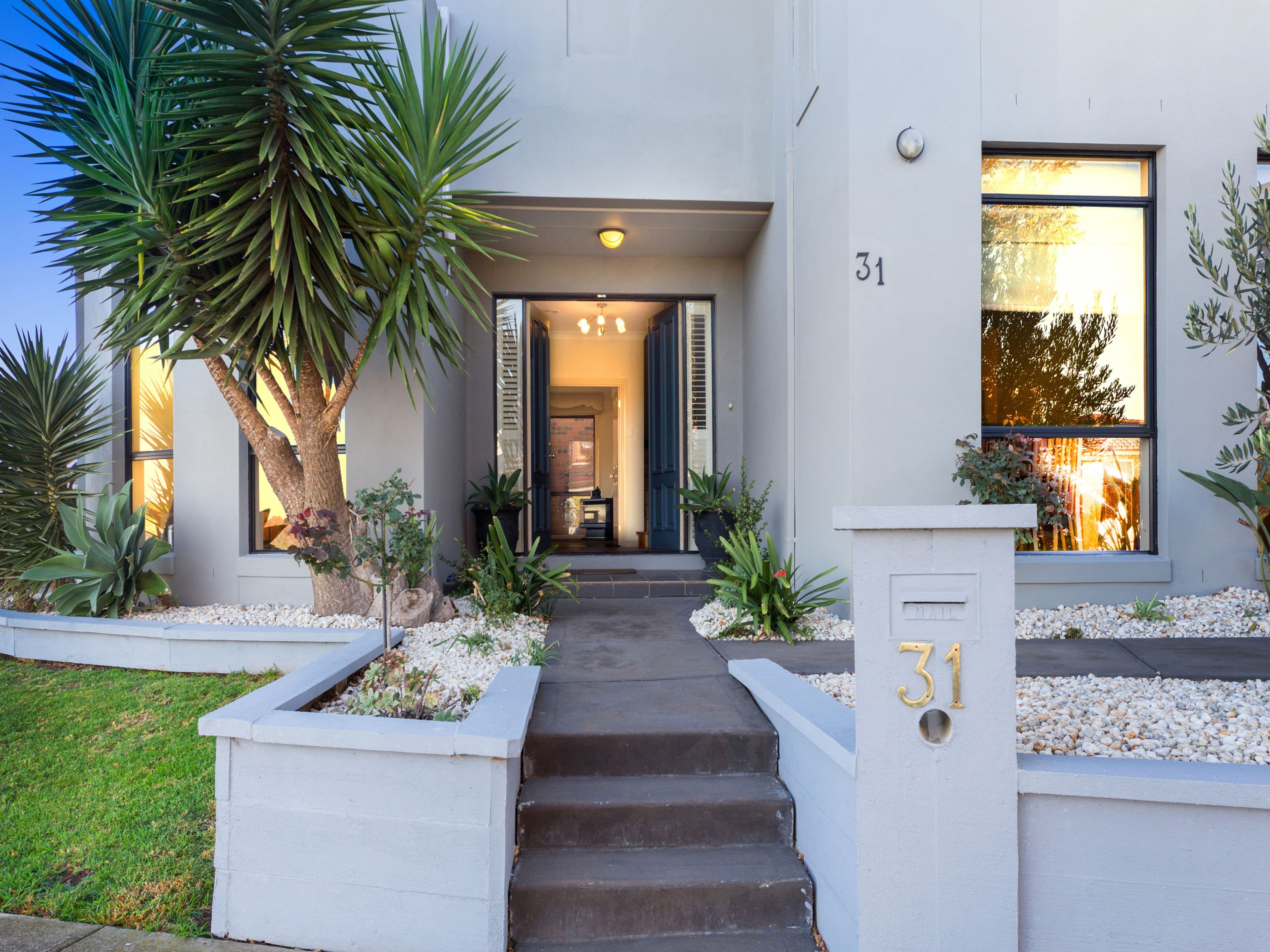 31 Markham Way, Altona Meadows VIC 3028, Altona Meadows - Thumbnail 2