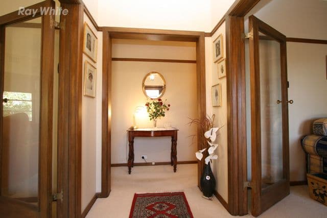 16 Meehan Gardens, NARRABUNDAH ACT 2604, Narrabundah - Thumbnail 7