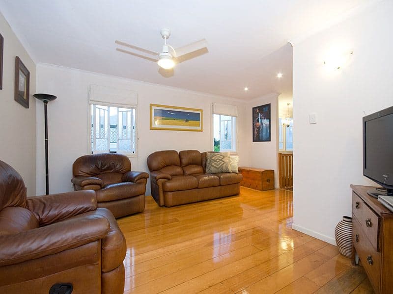 23 Tenth Avenue, COORPAROO QLD 4151, Coorparoo - Thumbnail 3